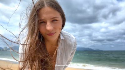 饥渴的陌生人把我骗进了她的房间